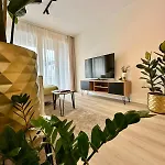 Garden Apartment, 5 Minutes To Maggiore, Near Locarno, Private Parking Lot