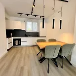 Apartament Garden Apartment, 5 Minutes To Maggiore, Near Locarno, Private Parking Lot *