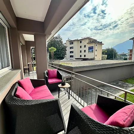 Garden Apartment, 5 Minutes To Maggiore, Near Locarno, Private Parking Lot Minusio