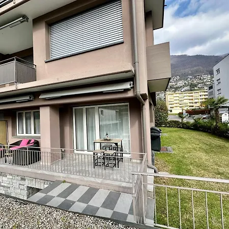 Garden Apartment, 5 Minutes To Maggiore, Near Locarno, Private Parking Lot Apartament *
