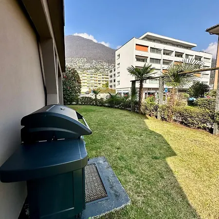 Garden Apartment, 5 Minutes To Maggiore, Near Locarno, Private Parking Lot Appartement *