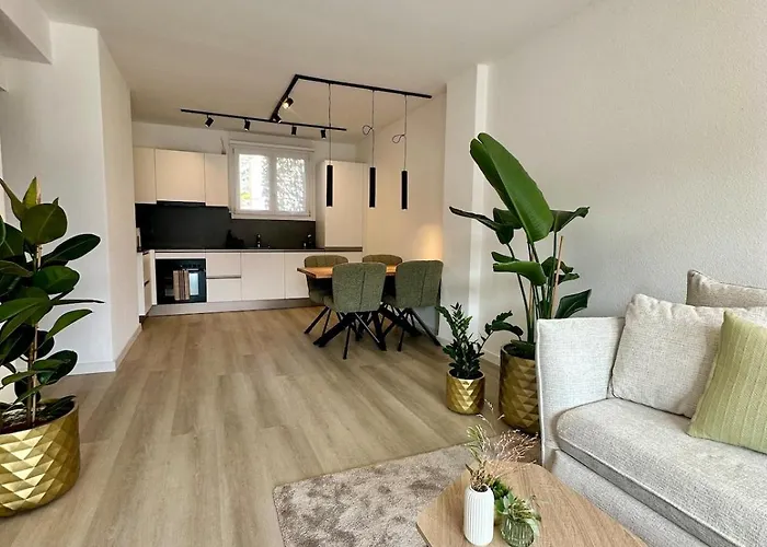 Garden Apartment, 5 Minutes To Maggiore, Near Locarno, Private Parking Lot *