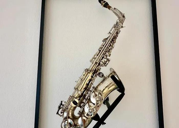 Garden Apartment, 5 Minutes To Maggiore, Near Locarno, Private Parking Lot Appartamento *