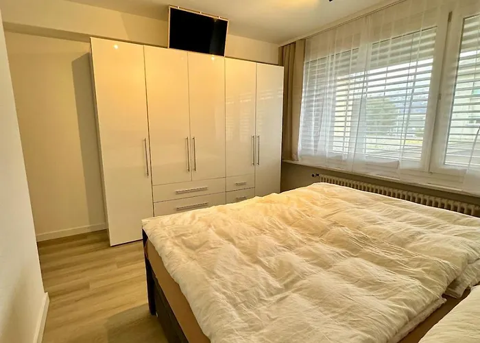 Garden Apartment, 5 Minutes To Maggiore, Near Locarno, Private Parking Lot Appartamento Minusio