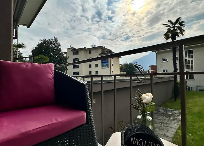 Garden Apartment, 5 Minutes To Maggiore, Near Locarno, Private Parking Lot Appartamento *